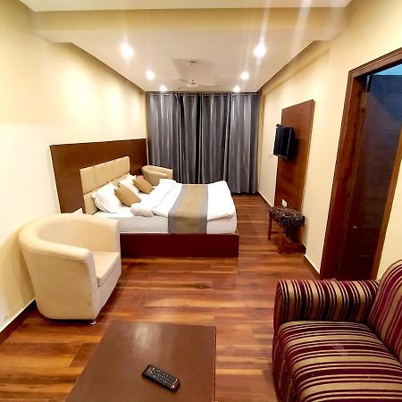 Hotel Samrat, Mussoorie Exterior photo